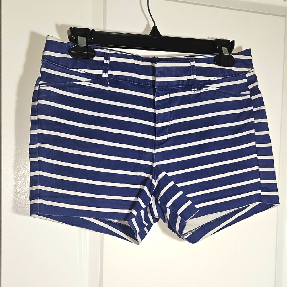 Old Navy Striped Blue and White Shorts, size 2